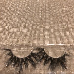 25mm handmade mink eyelashes (style 3)